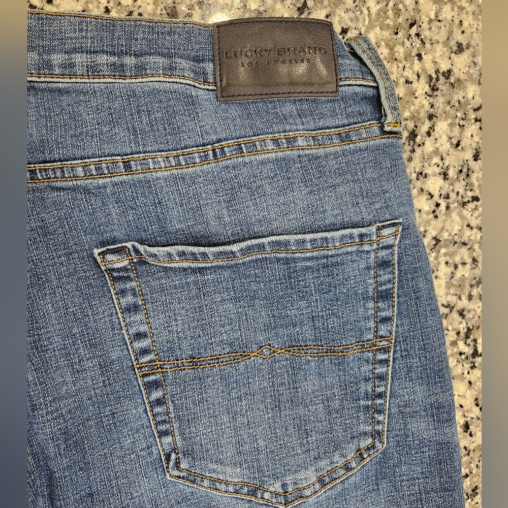 Lucky 410 Athletic Slim Blue Jeans with Classic Fading - Picture 8 of 11